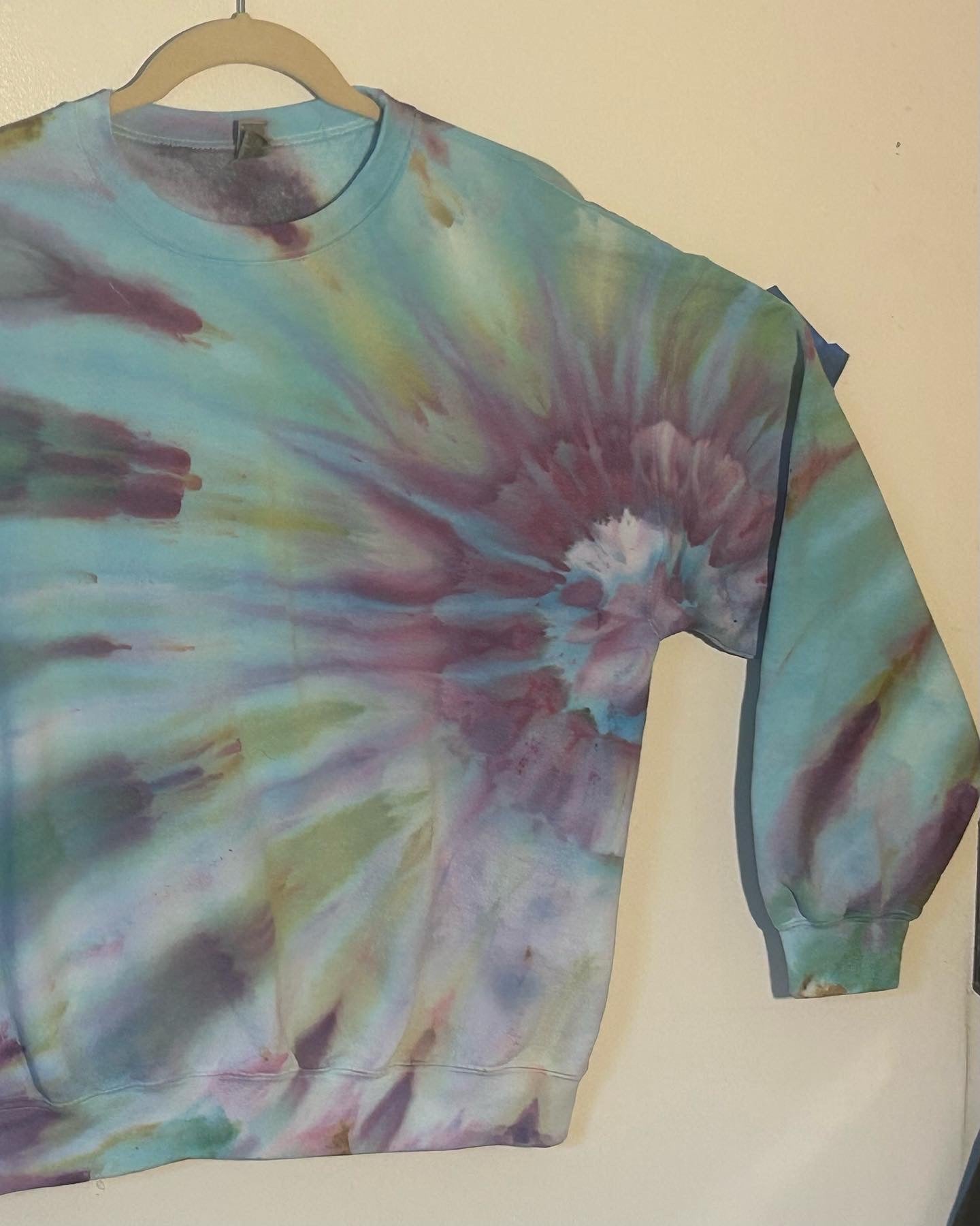 Violet Gravity Ice Dye