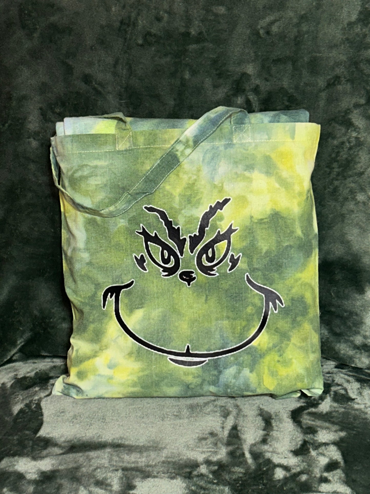 Grinch-Inspired Fleece Blanket + Bag Bundle